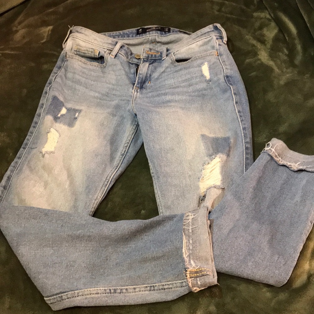 Light distressed Hollister skinny jeans